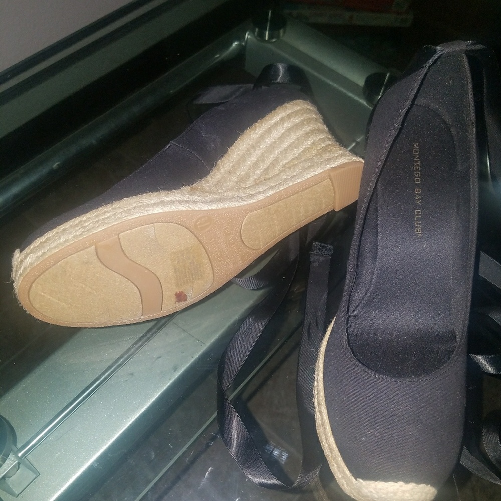 Shoes - Picture 4 of 4